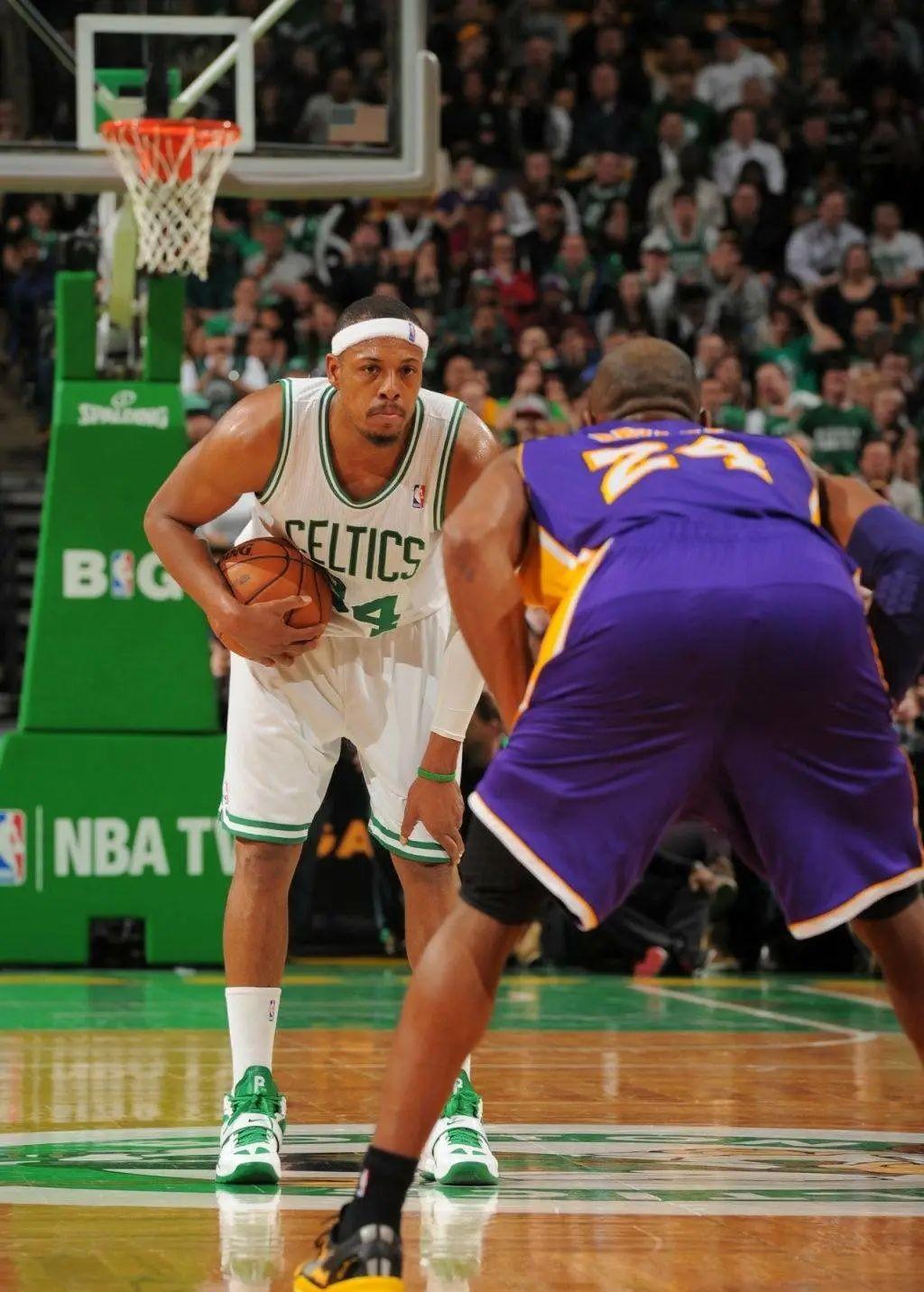 他在社交媒 他在社交媒