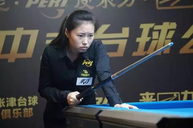 他通过一系 他通过一系